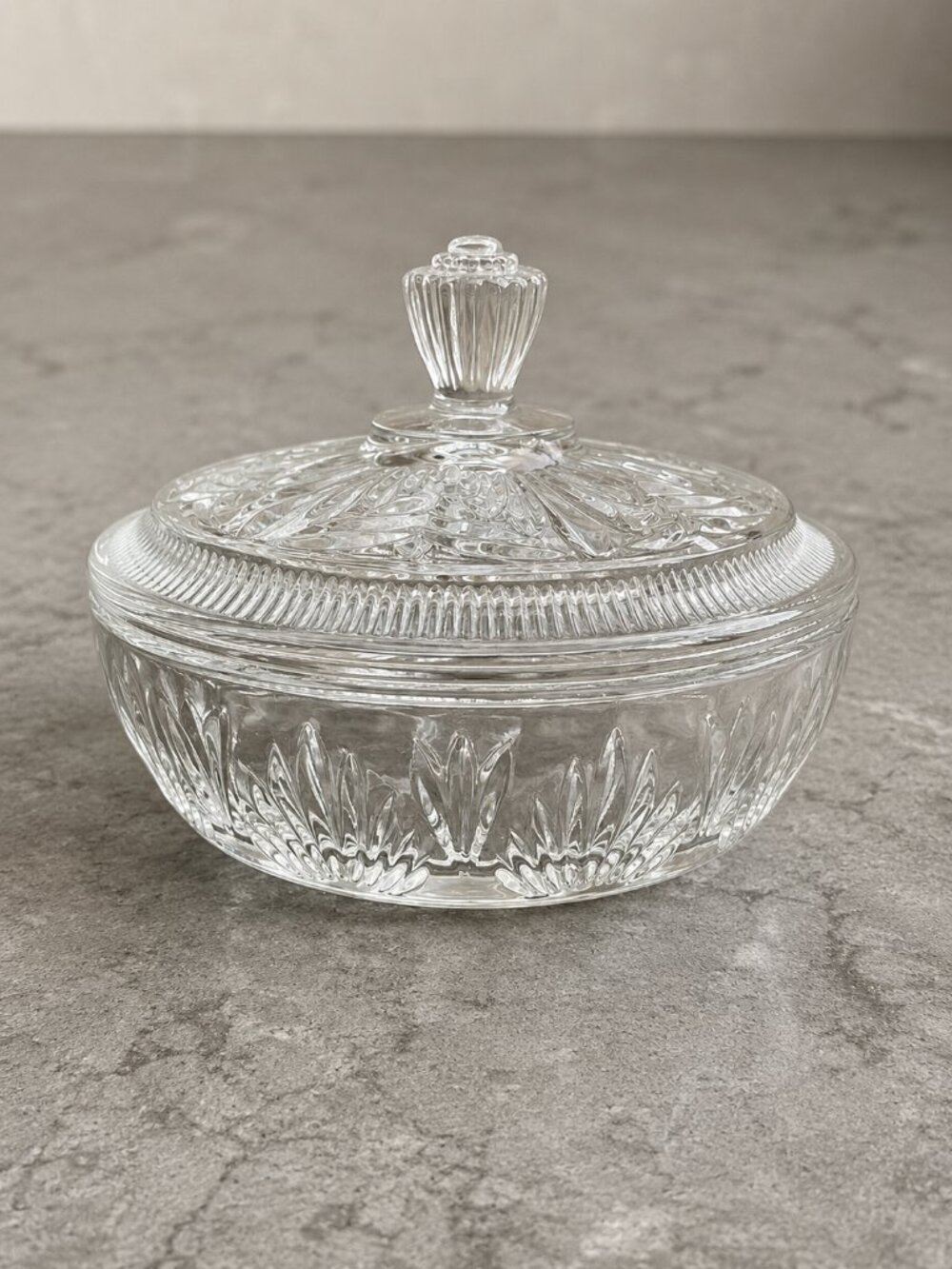 Vintage 1970s Avon Clear Pressed Glass Covered Candy Dish Trinket Bowl w Lid